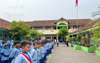 TUMBUHKAN SIKAP KETELADANAN UNTUK PARA PEMUDA MASA DEPAN MELALUI UPACARA